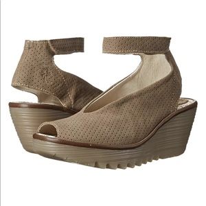 FLY LONDON YALA SUEDE PERF PEEPTOE PLATFORM SANDAL